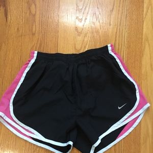 black and pink nike pro shorts